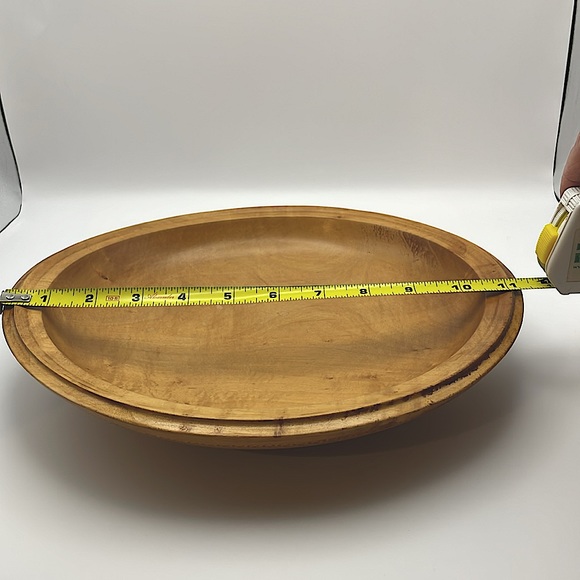 Handmade, beautiful Norway Maple bowl, nice detail, signed by artist Ron Brown - Picture 8 of 10